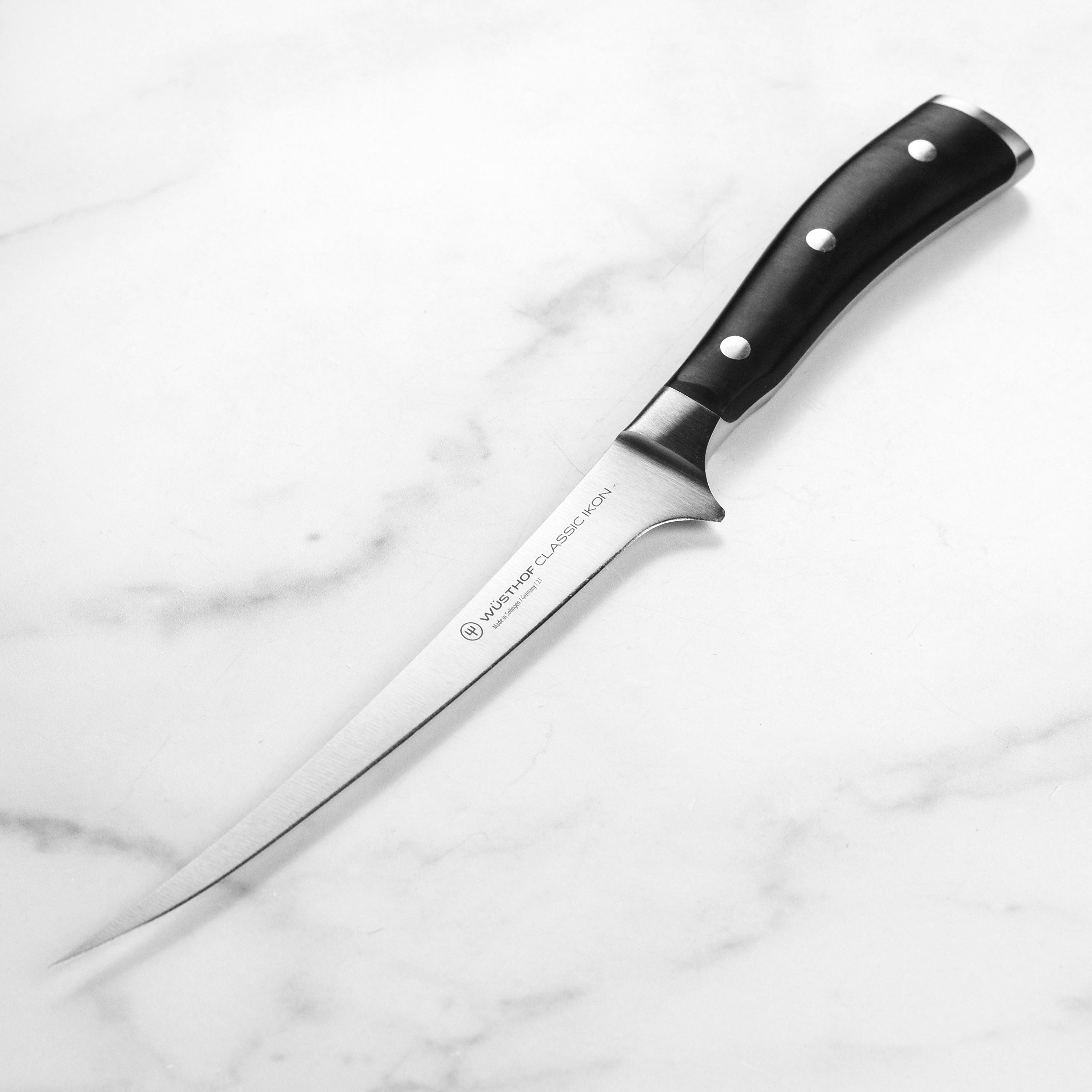 Wüsthof Couteau à saucisson Classic Ikon 14 cm blanc au meilleur prix Wüsthof Couteau à saucisson Classic Ikon 14 cm blanc au meilleur prix