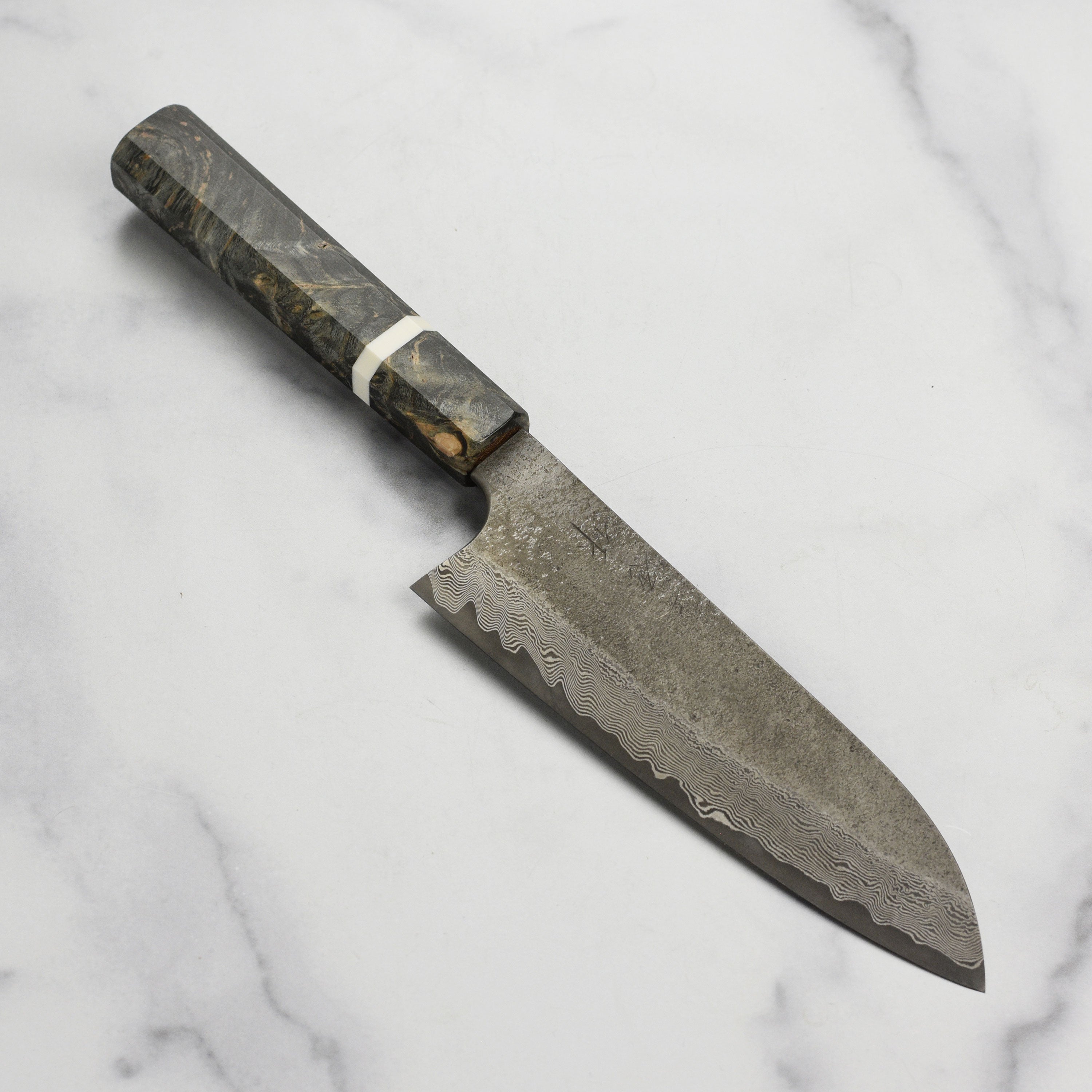 Nigara Hamono Ginsan Kurozome Damascus Santoku Knife – Cutlery and