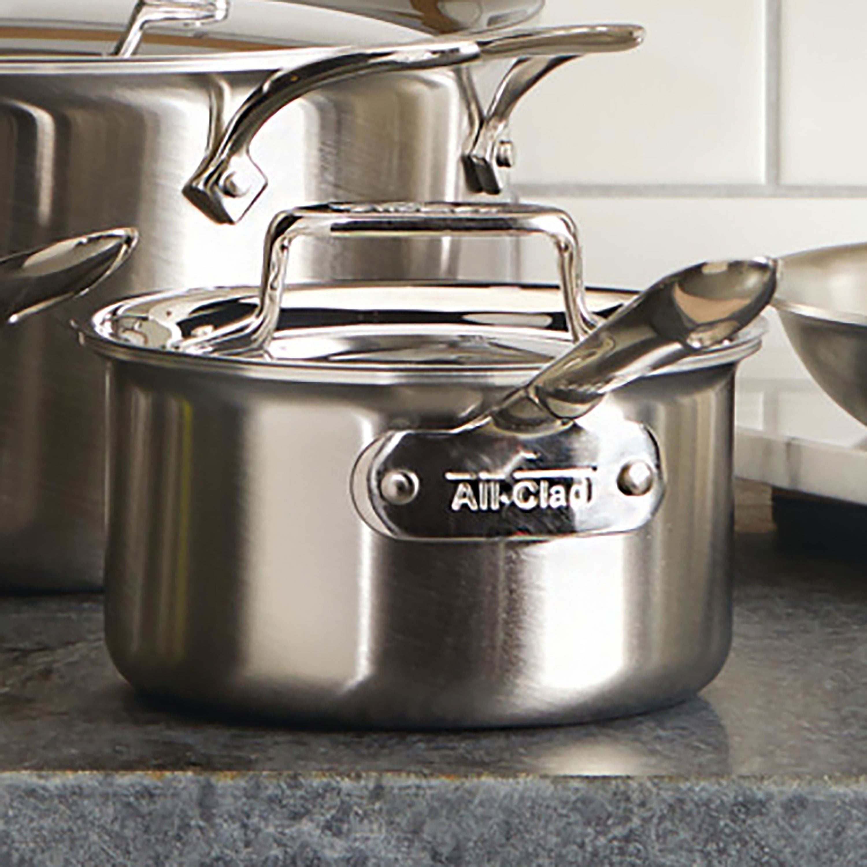 all-clad D5 蓋付き鍋 All-Clad d5 Saucepan - 1.5-quart Brushed Stainless Steel – Cutlery