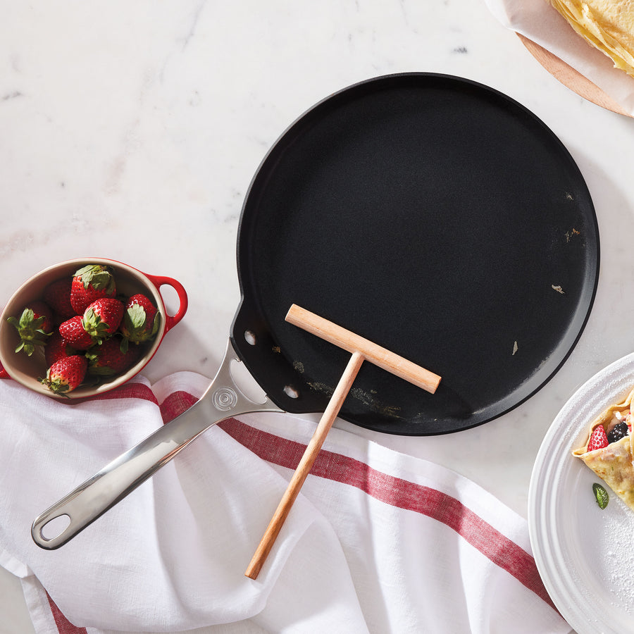 Le Creuset Toughened Nonstick Pro 11" Crepe Pan with Rateau