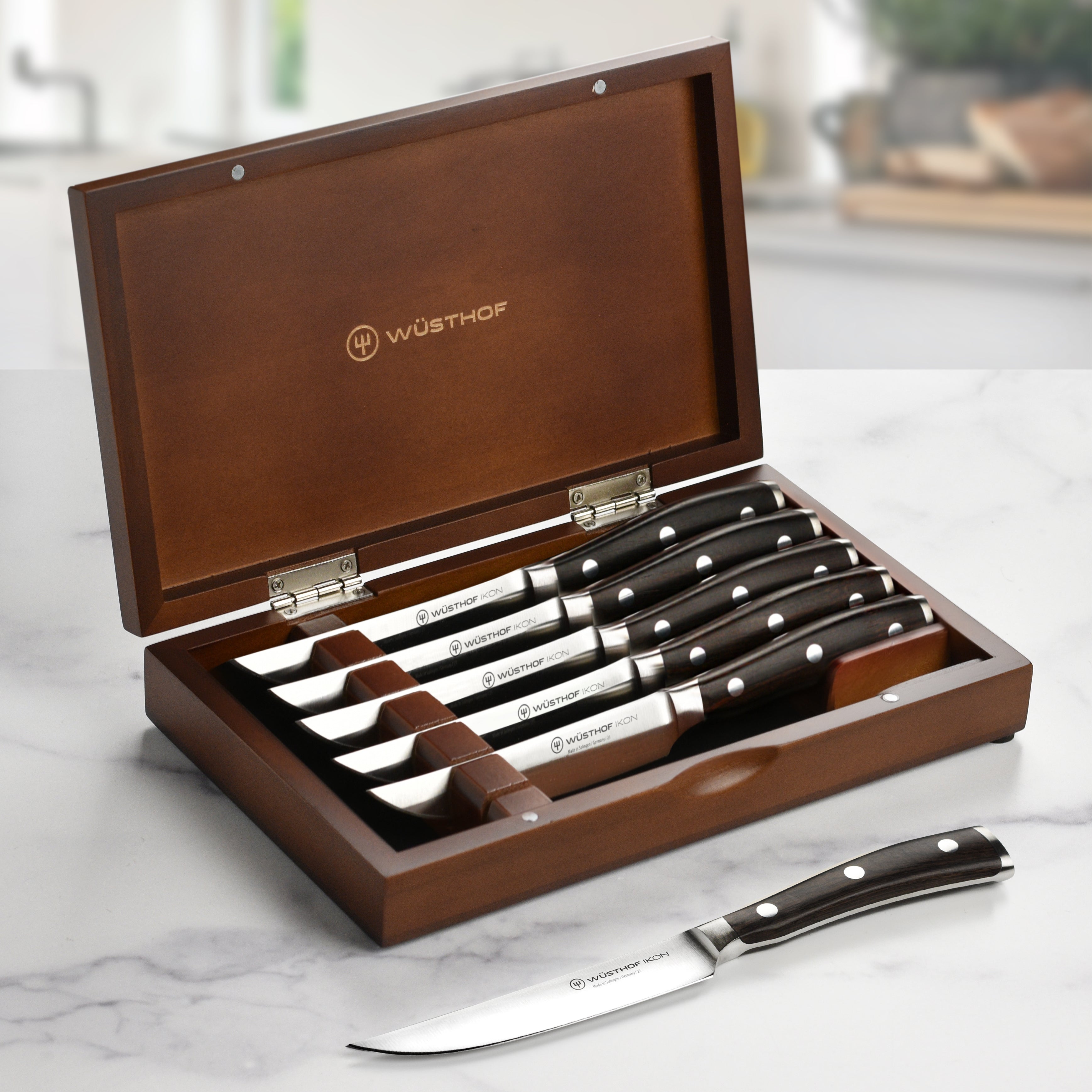 Wusthof Ikon Steak Knives - 6 Piece Set with Case - Blackwood