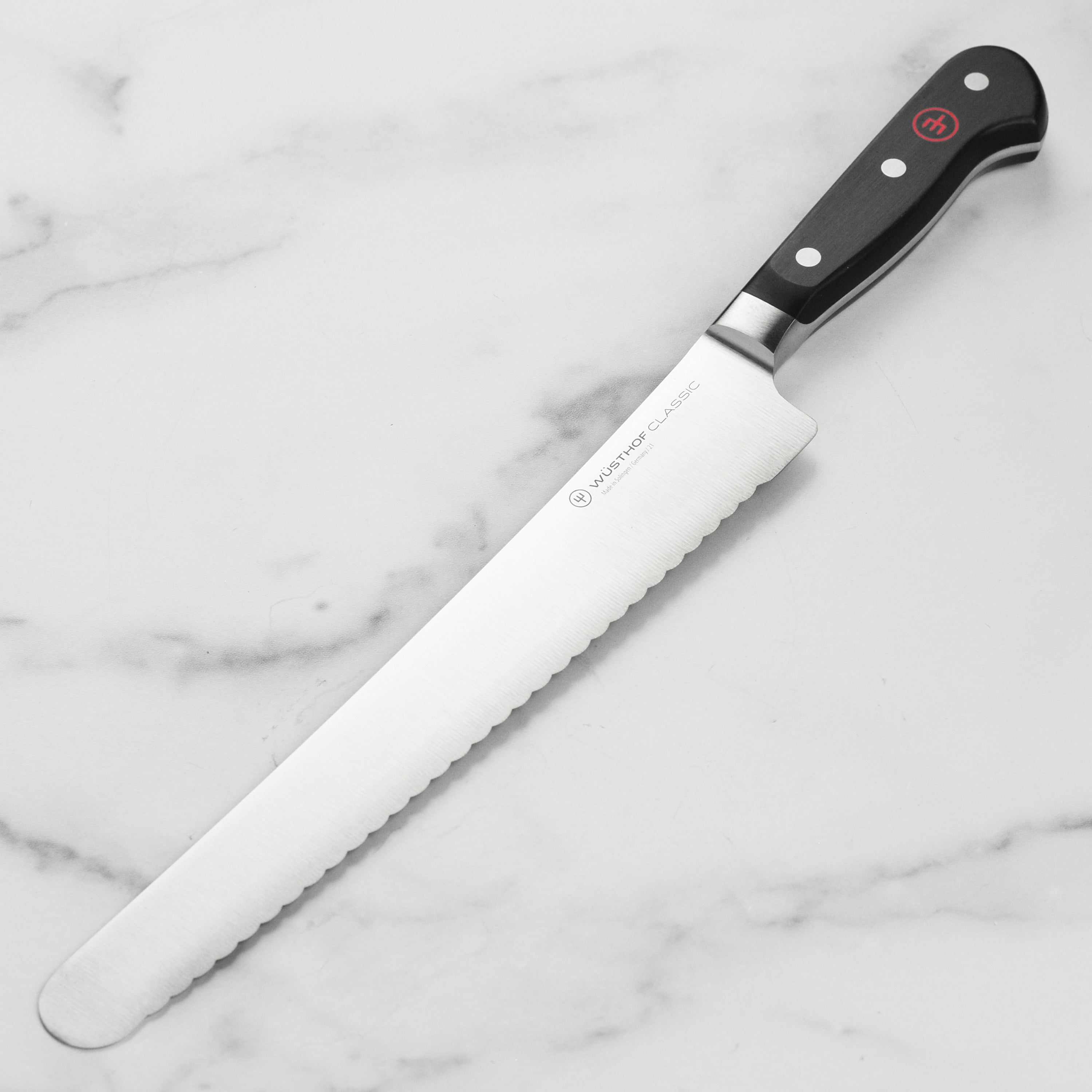 ヴォストフ クラシック ぺティナイフ 12cm Wüsthof Classic WÜSTHOF Classic Santoku Knife with Hollow Edge | Borough Kitchen