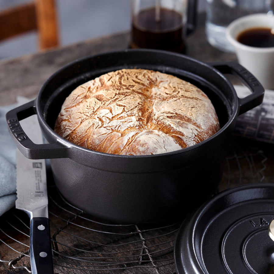 Staub 4-quart Matte Black Round Dutch Oven