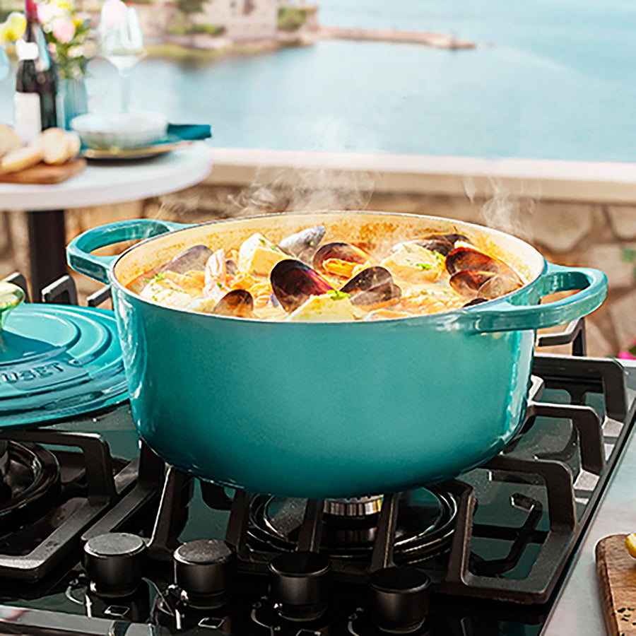 Le Creuset ライトグリーン オーバル鍋　25cm Le Creuset ライトグリーン オーバル鍋 25cm Signature Round Dutch