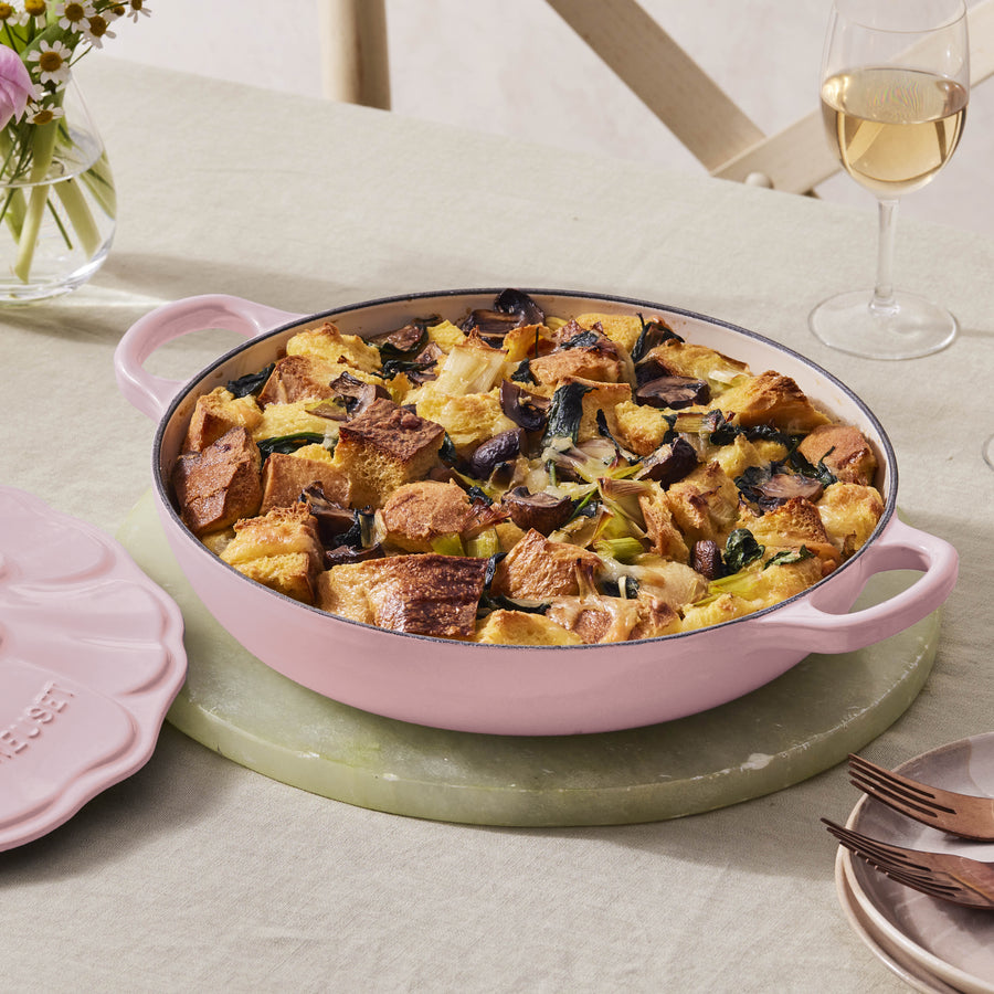 Le Creuset Petal Braiser - 2.25-qt Cast Iron - Chiffon Pink