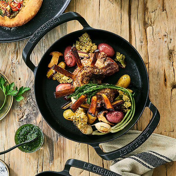 Le Creuset Cast Iron Skillet - 10