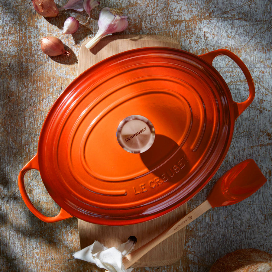 Le Creuset Signature Cast Iron 8-quart Flame Oval Dutch Oven