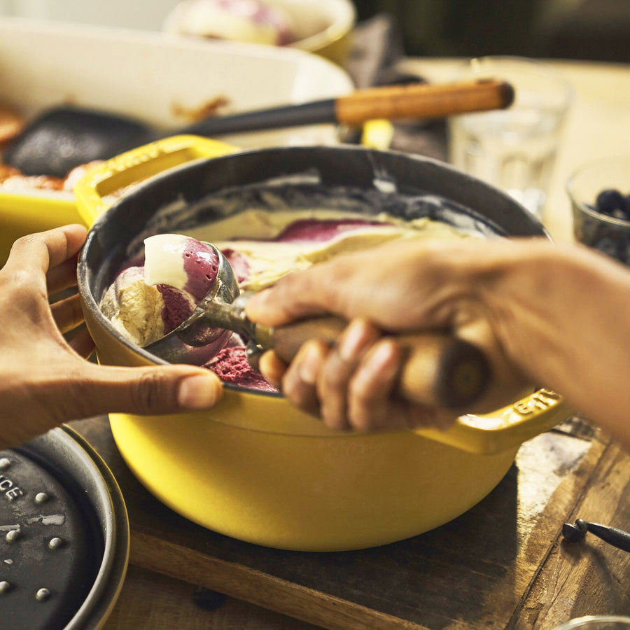 Staub 7-quart Citron Round Dutch Oven