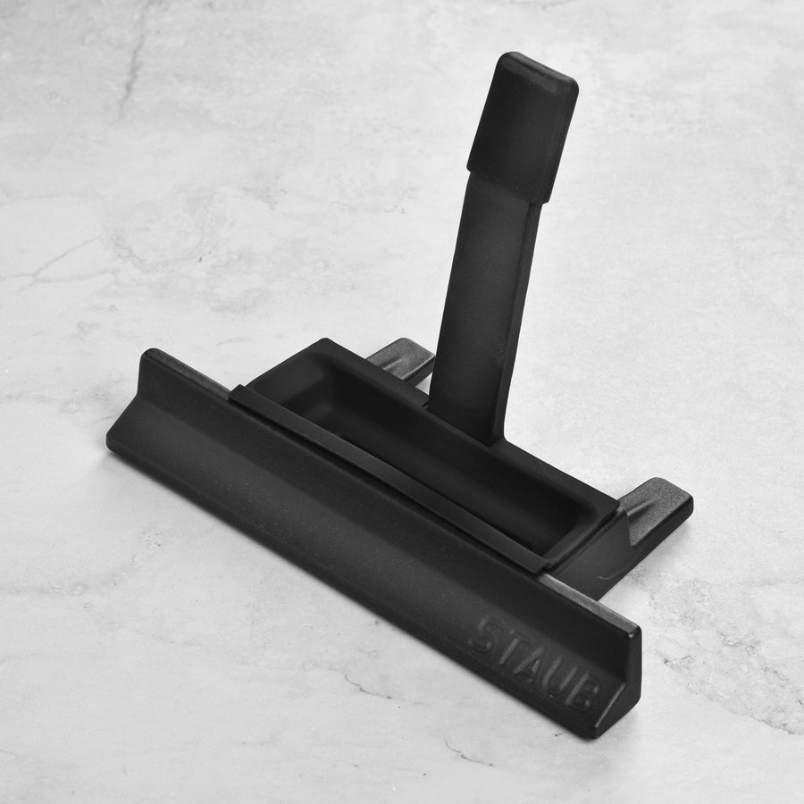 Staub Cast Iron Cookware Lid Holder – Cutlery and More