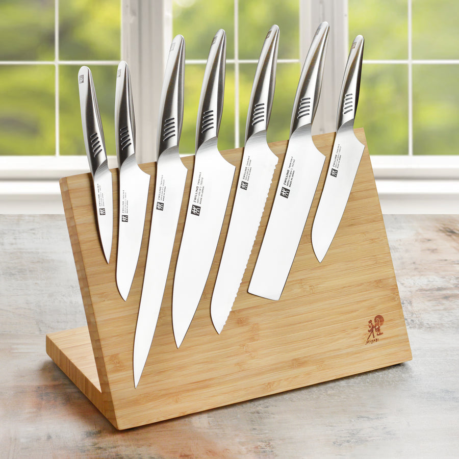 Zwilling Twin Fin II 8 Piece Bamboo Magnetic Easel Knife Set