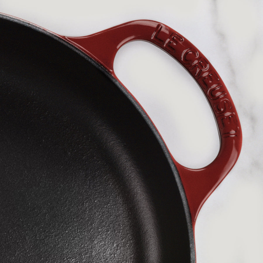 Le Creuset Signature Everyday Pan 