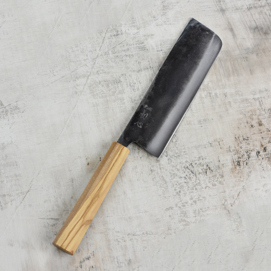 Hatsukokoro Kurogane Aogami #2 Kurouchi 6.5" Nakiri, Olivewood