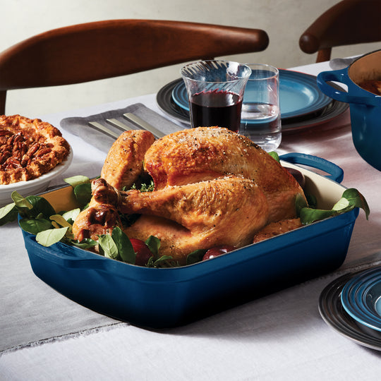 Le Creuset Signature Cast Iron 12.75" x 9.75" Nuit Roasting Pan