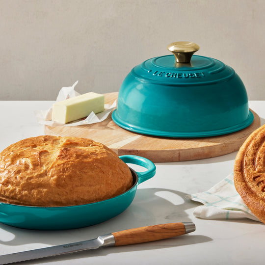 Le Creuset Signature Cast Iron 9.5" Bleu Riviera Bread Oven