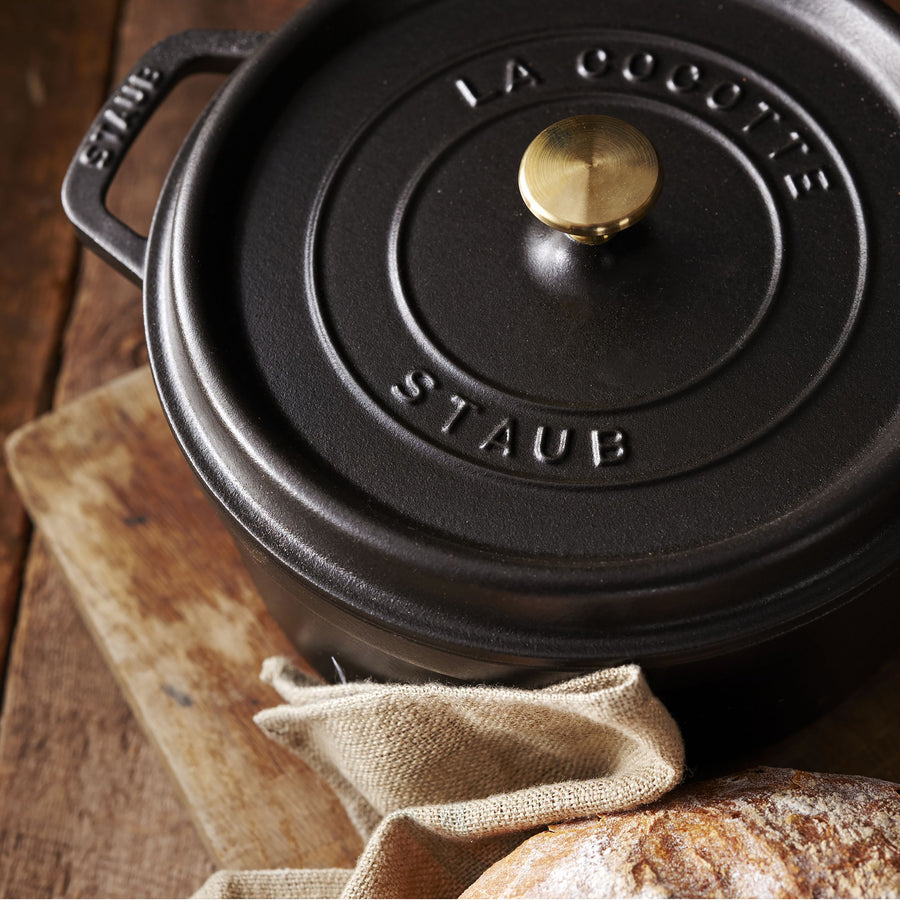 Staub Dutch Oven 7-qt Cast Iron Cocotte Matte Black – Cutlery