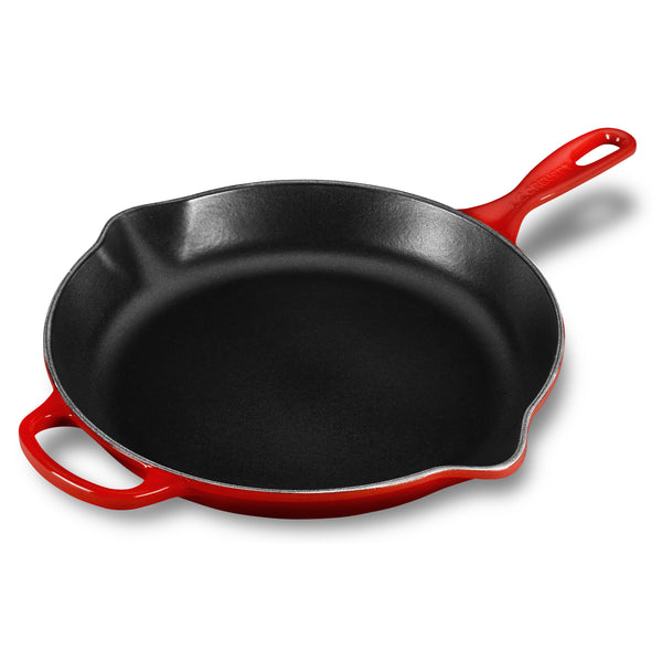  Le Creuset Enameled Cast Iron Signature Iron Handle Skillet,  10.25 (1-3/4 qt.), Cerise: Home & Kitchen