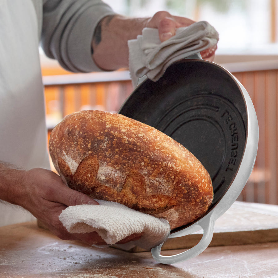 Le Creuset Signature Cast Iron 9.5" White Bread Oven