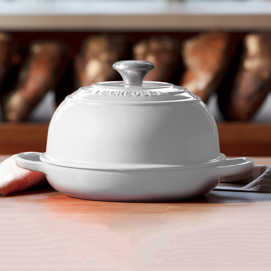 Discover the Le Creuset Bread Oven
