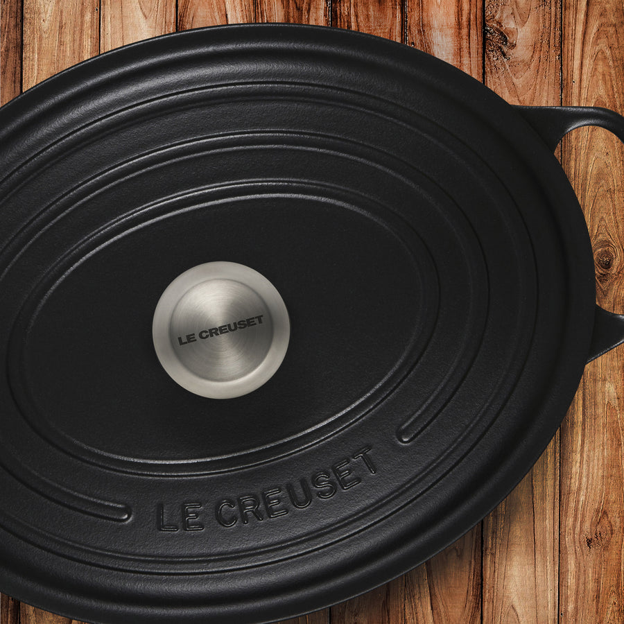 Le Creuset 6.75 Qt. Signature Oval Oven - Black – The Happy Cook