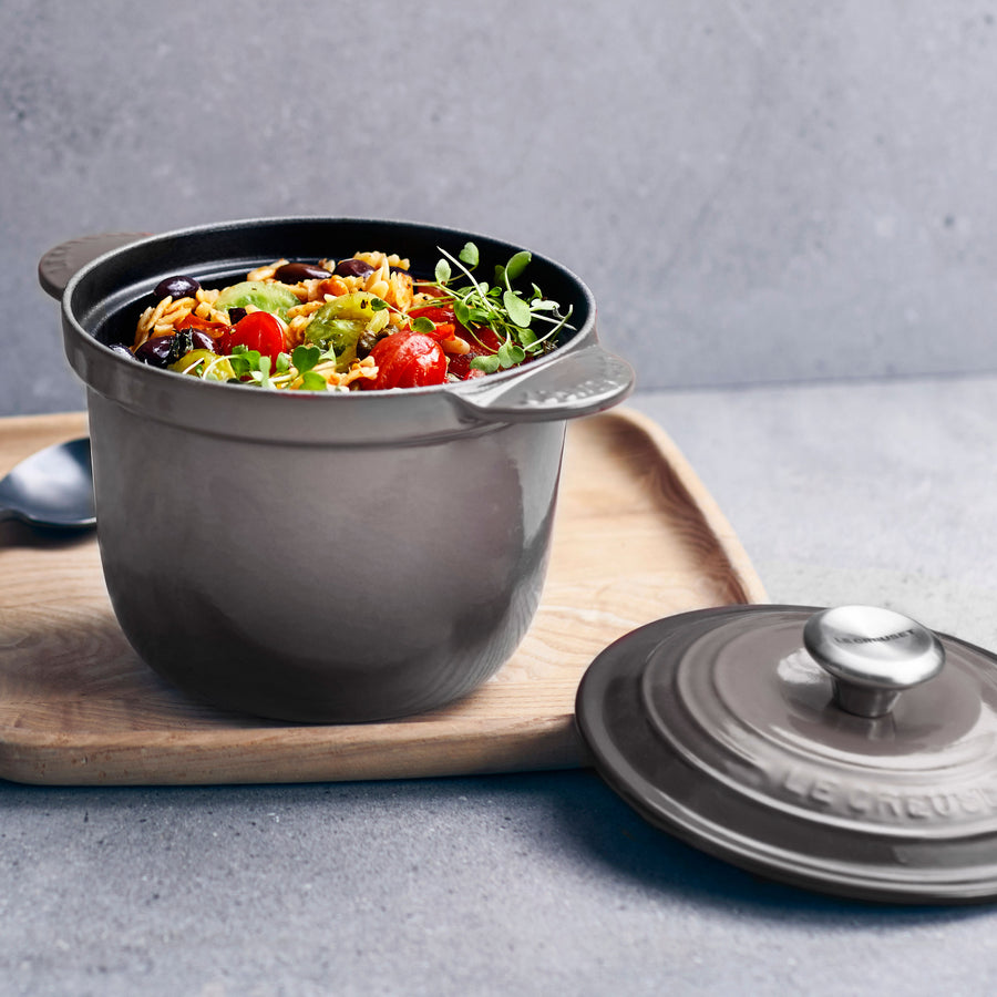  Le Creuset Enameled Cast Iron Rice Pot with Lid & Stoneware  Insert, 2.25 qt., Oyster: Home & Kitchen