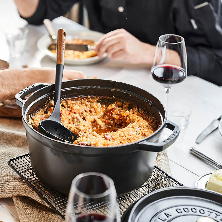 Qt Dutch Oven Staub Dutch Oven 7-qt Cast Iron Cocotte Matte Black