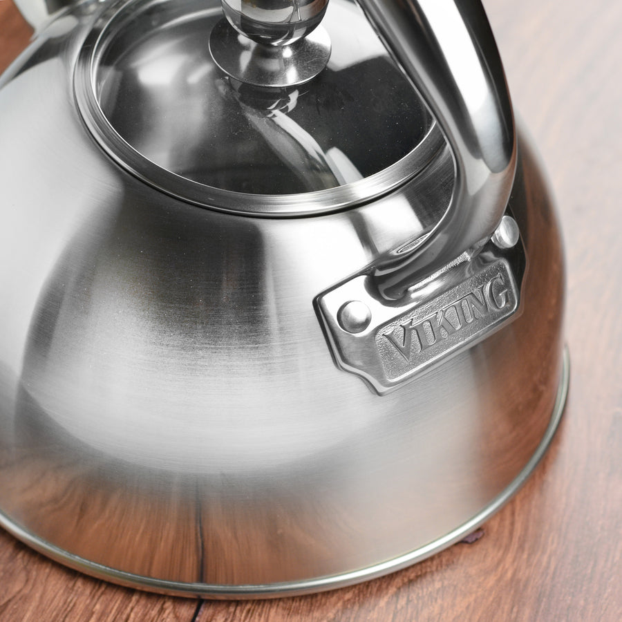 Viking 2.6-Quart White Stainless Steel Tea Kettle – Domaci