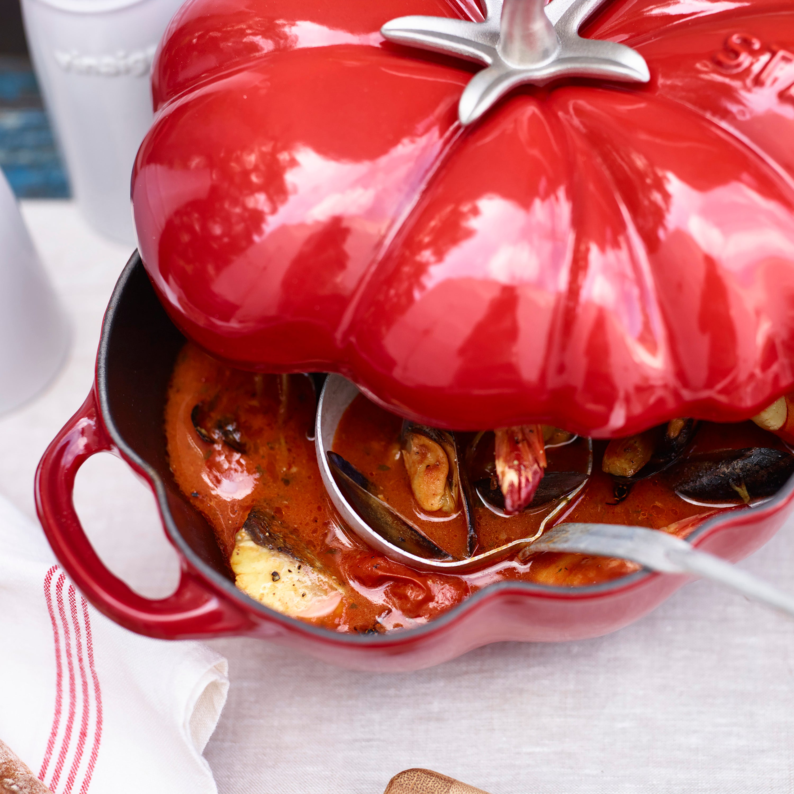 thumbnail image 2 of Enamel Cast Iron Stock Pot Tomato Cocotte,Fruit Shaped Multifunction Cooking Pot With Handles 2 of 12